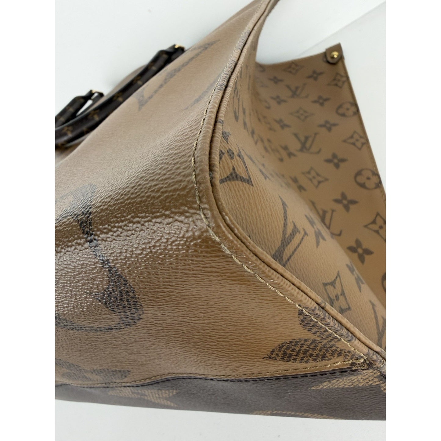 Louis Vuitton OnTheGo Tote Bag GM in Reverse Monogram Giant Canvas 2021 S