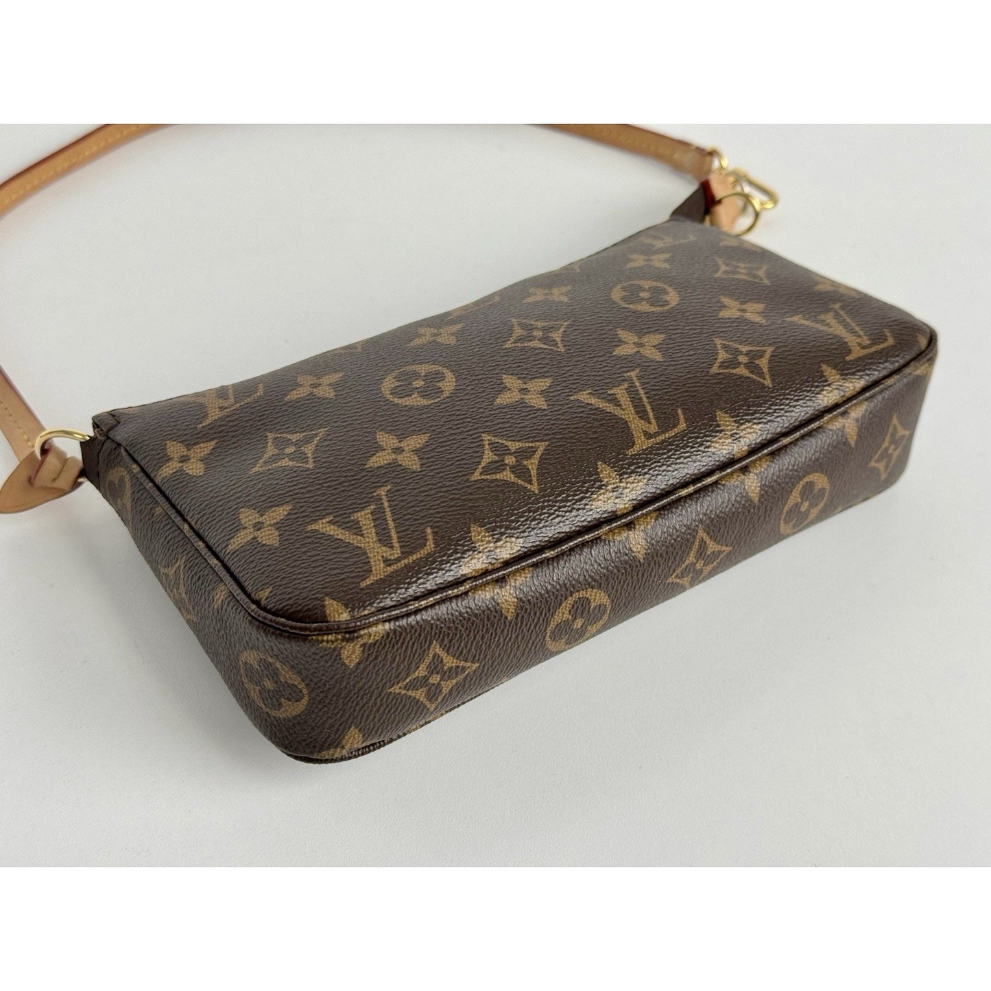 Louis Vuitton Pochette Accessoires Monogram Canvas Bag B-9