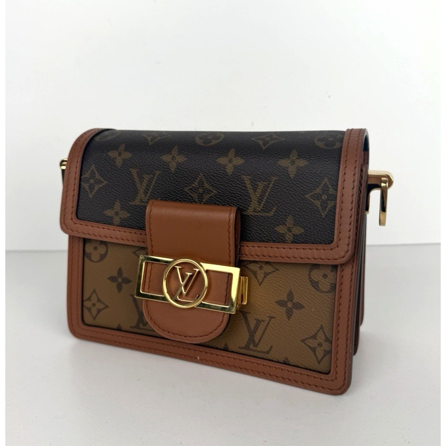 Louis Vuitton Dauphine Shoulder Bag Mini in Reverse Monogram Canvas NFC C-1