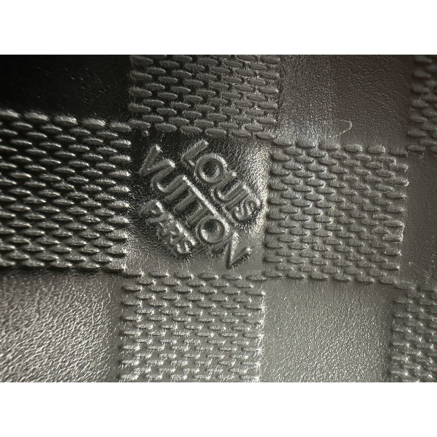 Louis Vuitton Avenue Sling Mens Crossbody Bag in Damier Black Infiniti 2018 S