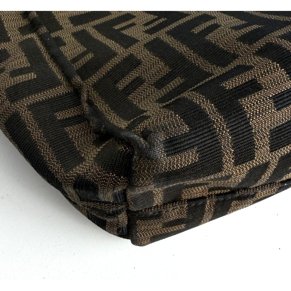 Fendi Zucca Tote Top Handles Bag in Brown Canvas "FF "Monogram S-09