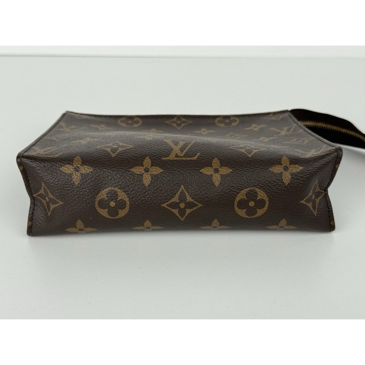 Louis Vuitton Toiletry Pouch 19 Brown Canvas Monogram Coated