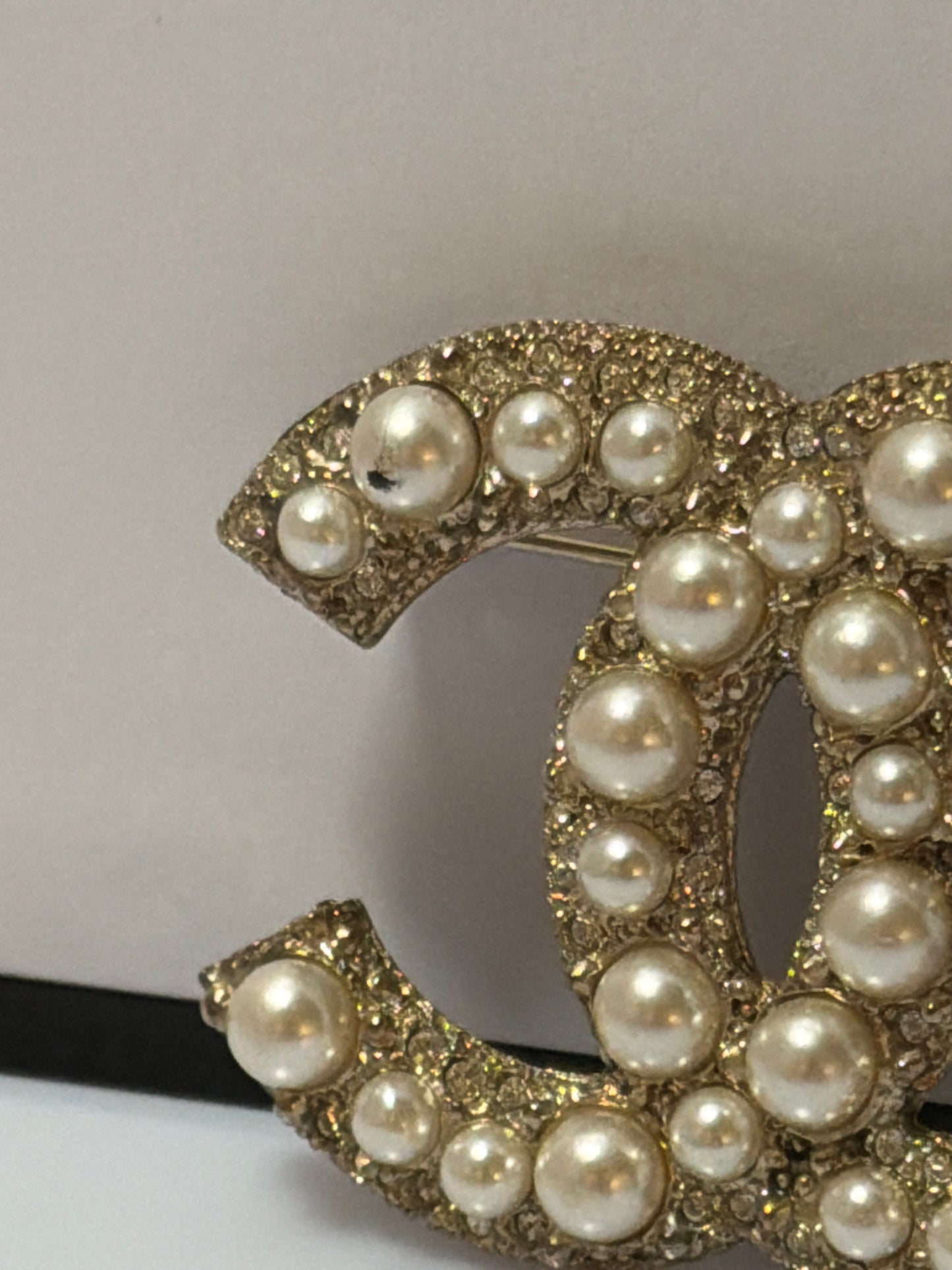 Chanel Pearl & Strass CC Pin Brooch Gold