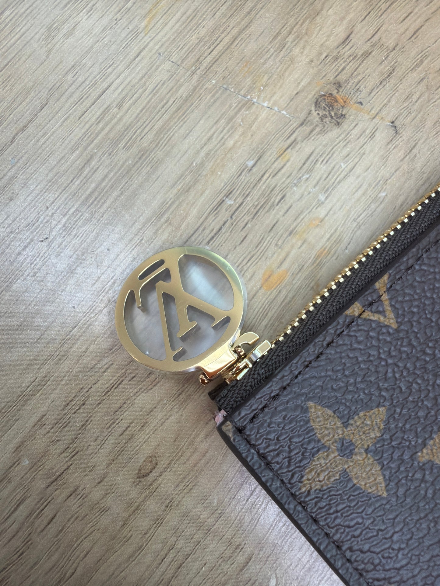 Louis Vuitton Monogram Card Holder / Zip Coin Case – Pink Interior