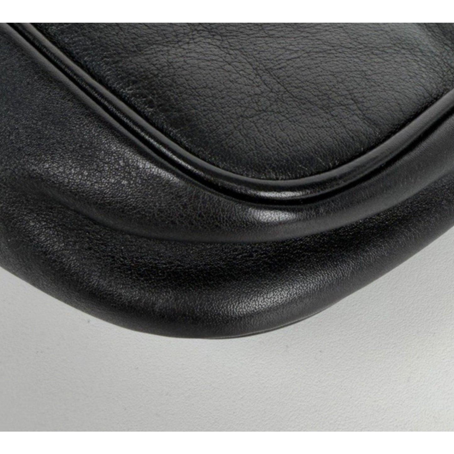 Fendi Fendista Pochette Crossbody Bag in Black Calfskin Leather S-05