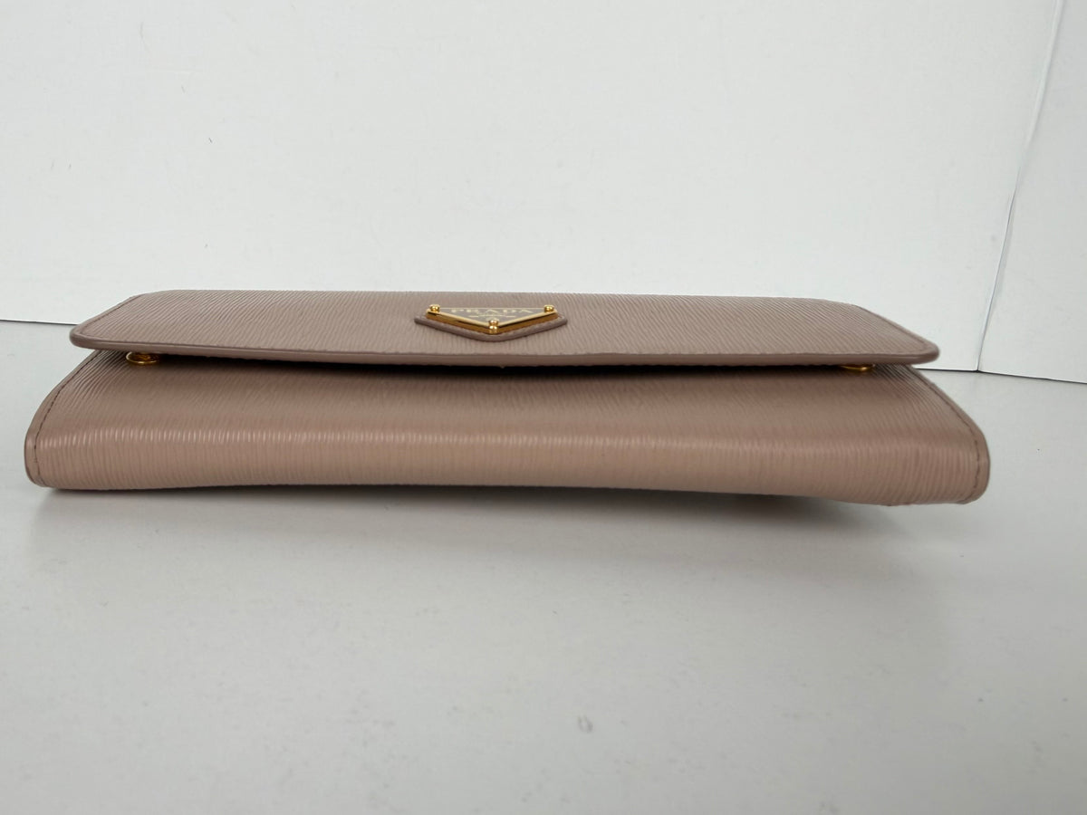 Prada Vitello Move Leather Continental Long Wallet in Dust Pink K-3