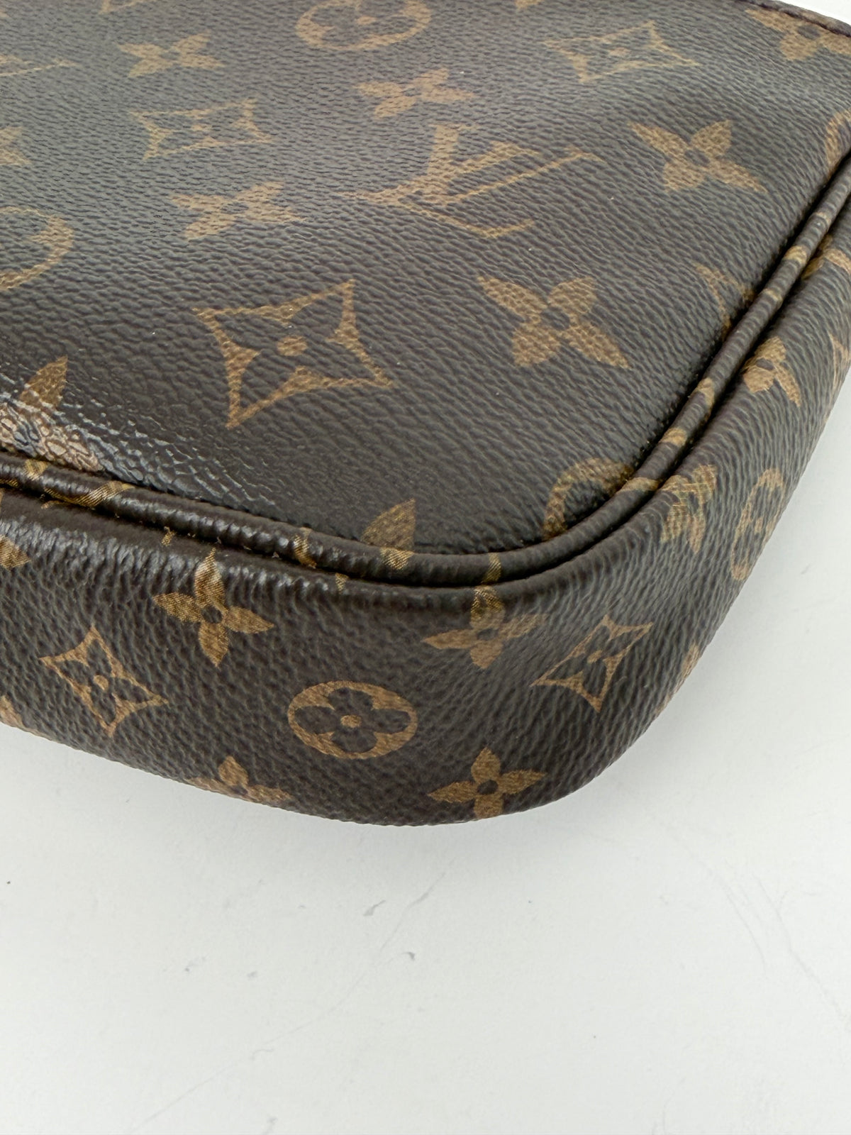 Louis Vuitton Multi Pochette Accessoires Bag in Brown LV Monogram Canvas 2019 YC-4