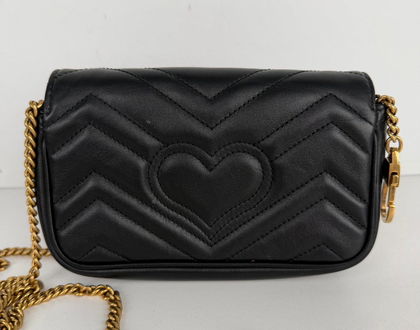 Gucci GG Marmont Matelasse Mini Bag in Black Quilted Leather S-19