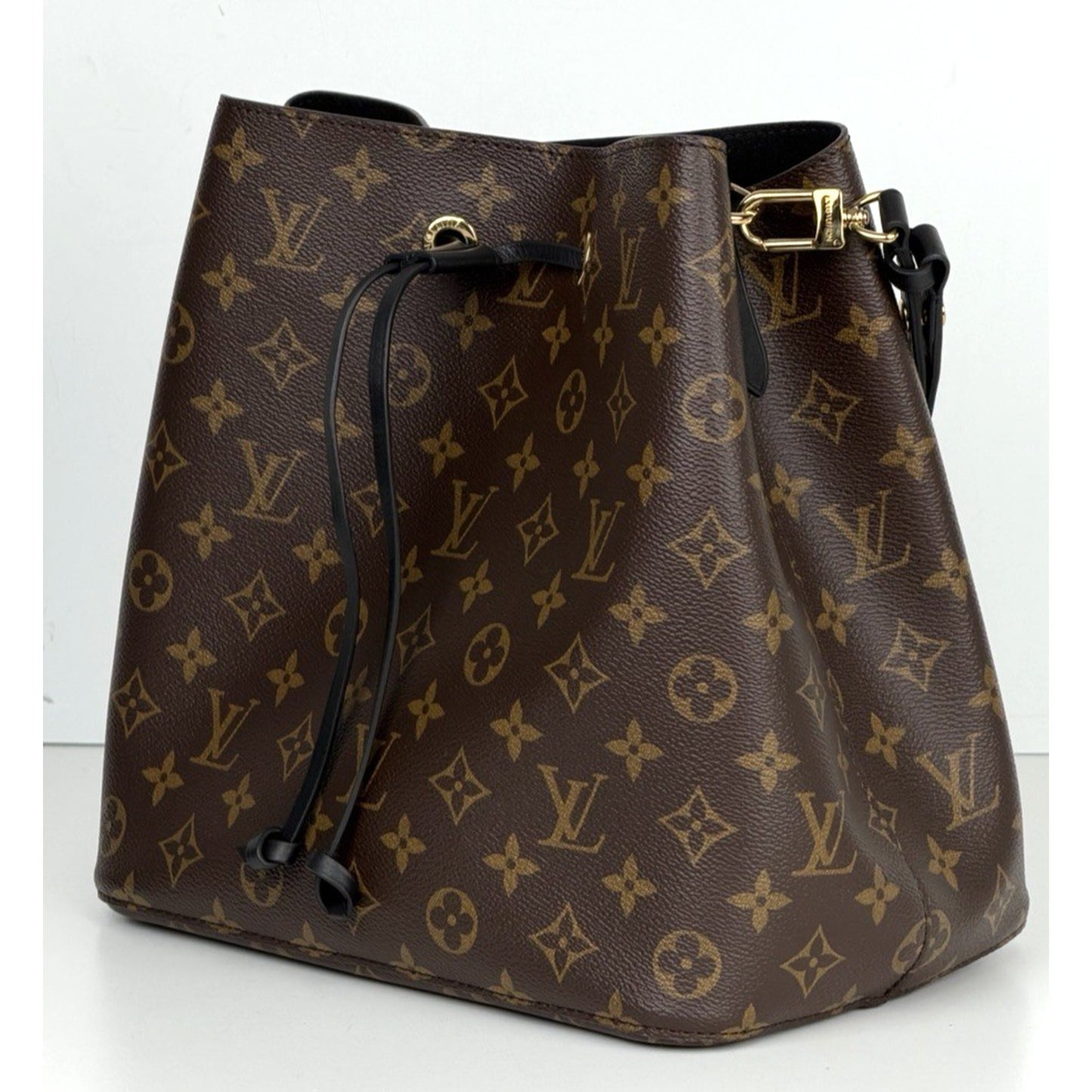 Louis Vuitton NeoNoe MM Bucket Bag in Brown Monogram Coated Canvas 2020 L-4
