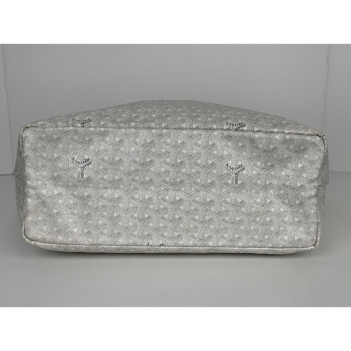 Goyard Saint Louis Tote Bag in White Goyardine Canvas with Pouch E-2