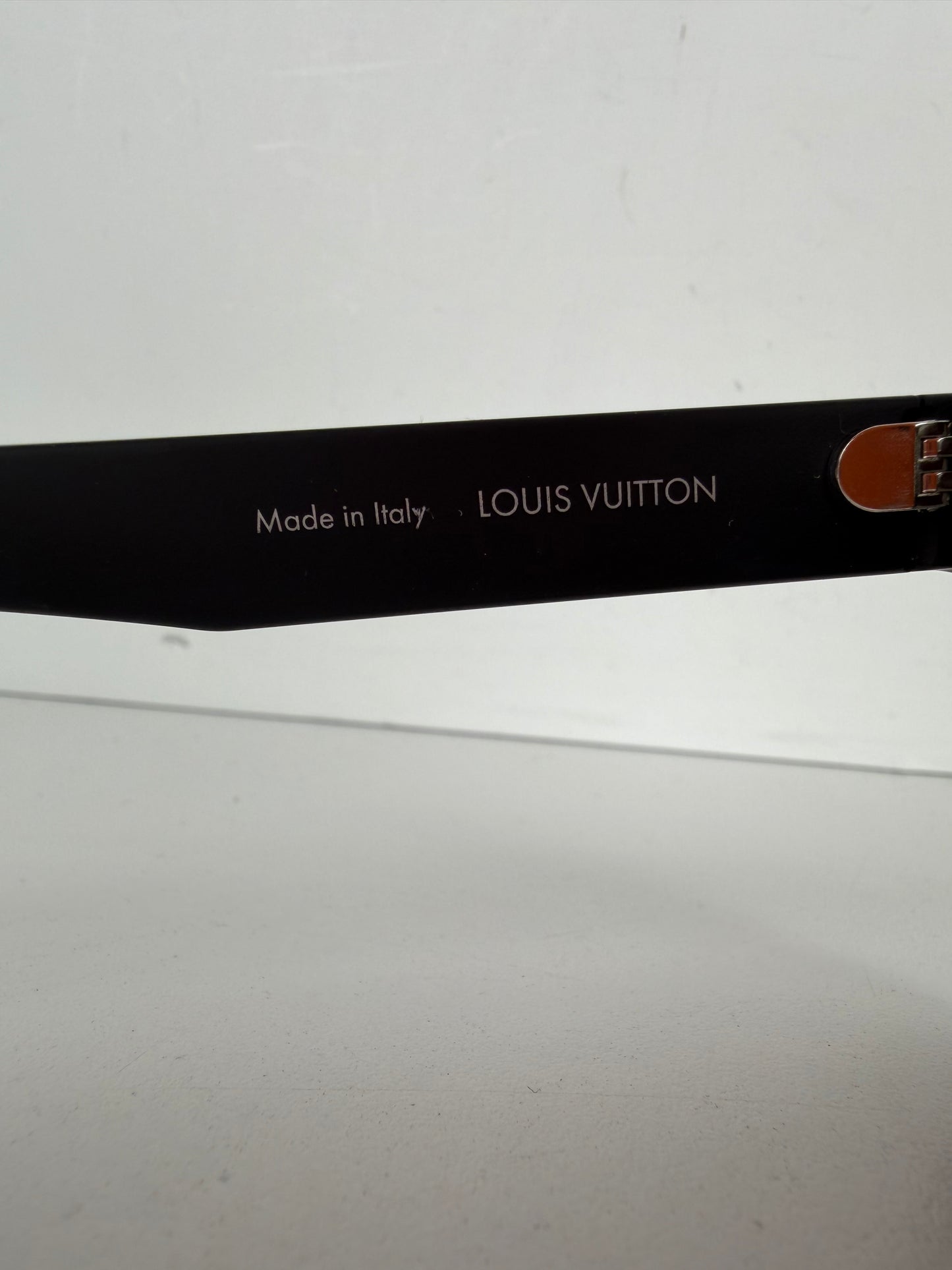 Louis Vuitton LV Waimea Mask Sunglasses in Black Matte Frame with Dark Damier Lenses YK-3