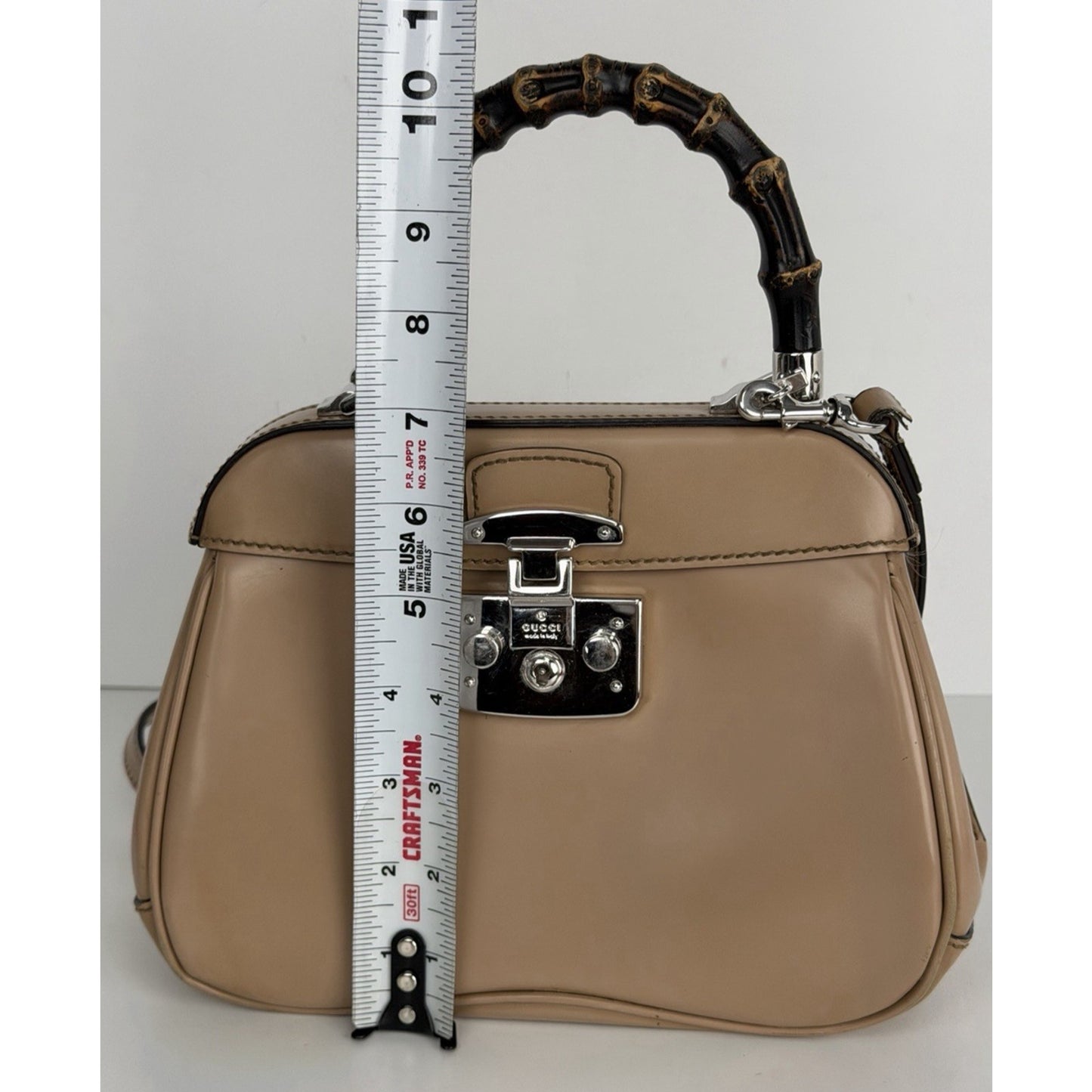 Gucci Lady Lock Bamboo Top Handle Bag in a Light Beige Leather S08