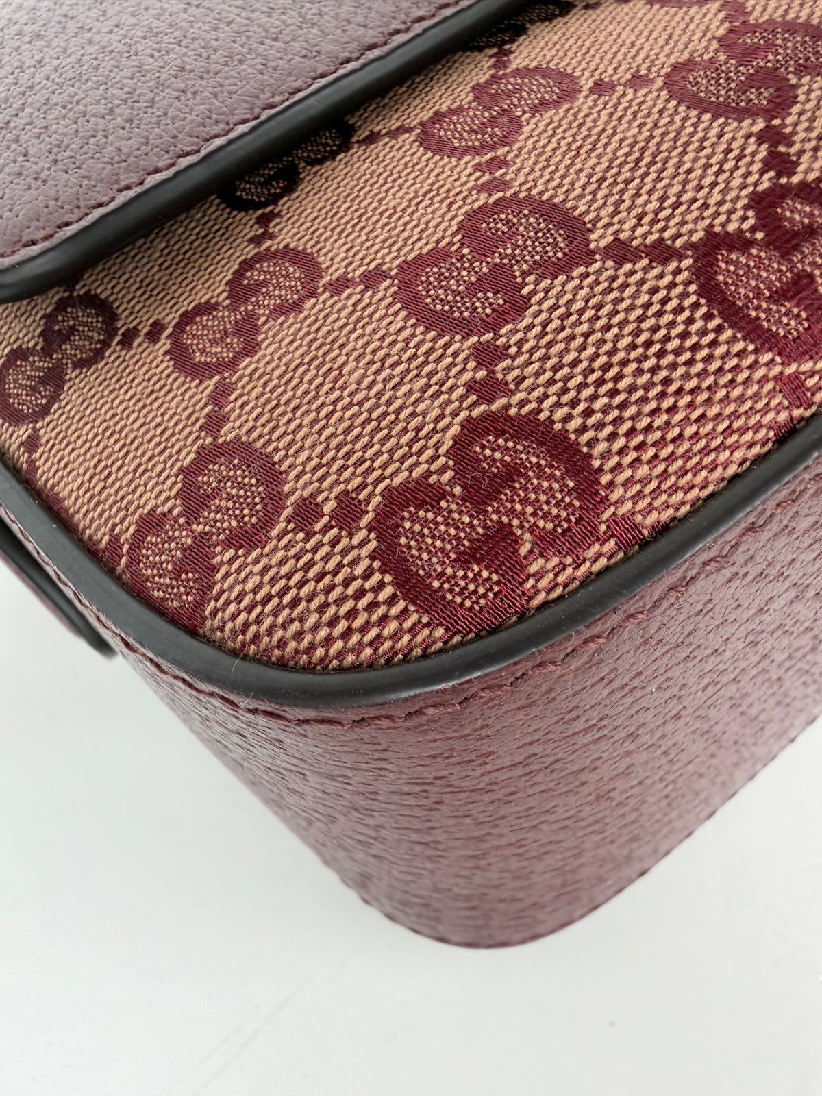 Gucci Horsebit 1955 Flap Pocket Camera Bag in Burgundy GG Canvas YB5