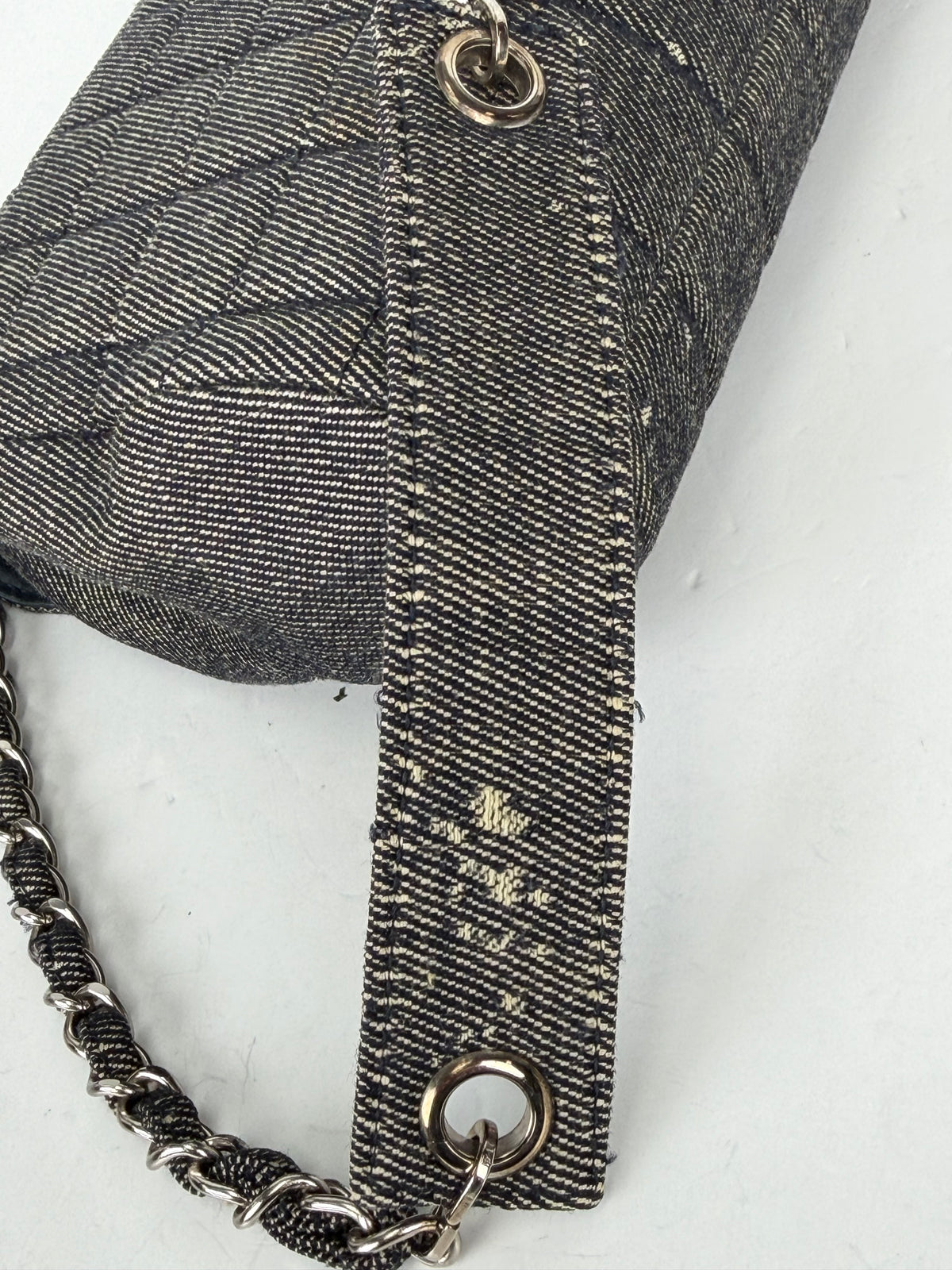 Chanel Chocolate Bar Flap Shoulder Bag Vintage in Grey Denim 2002-2003 YS10