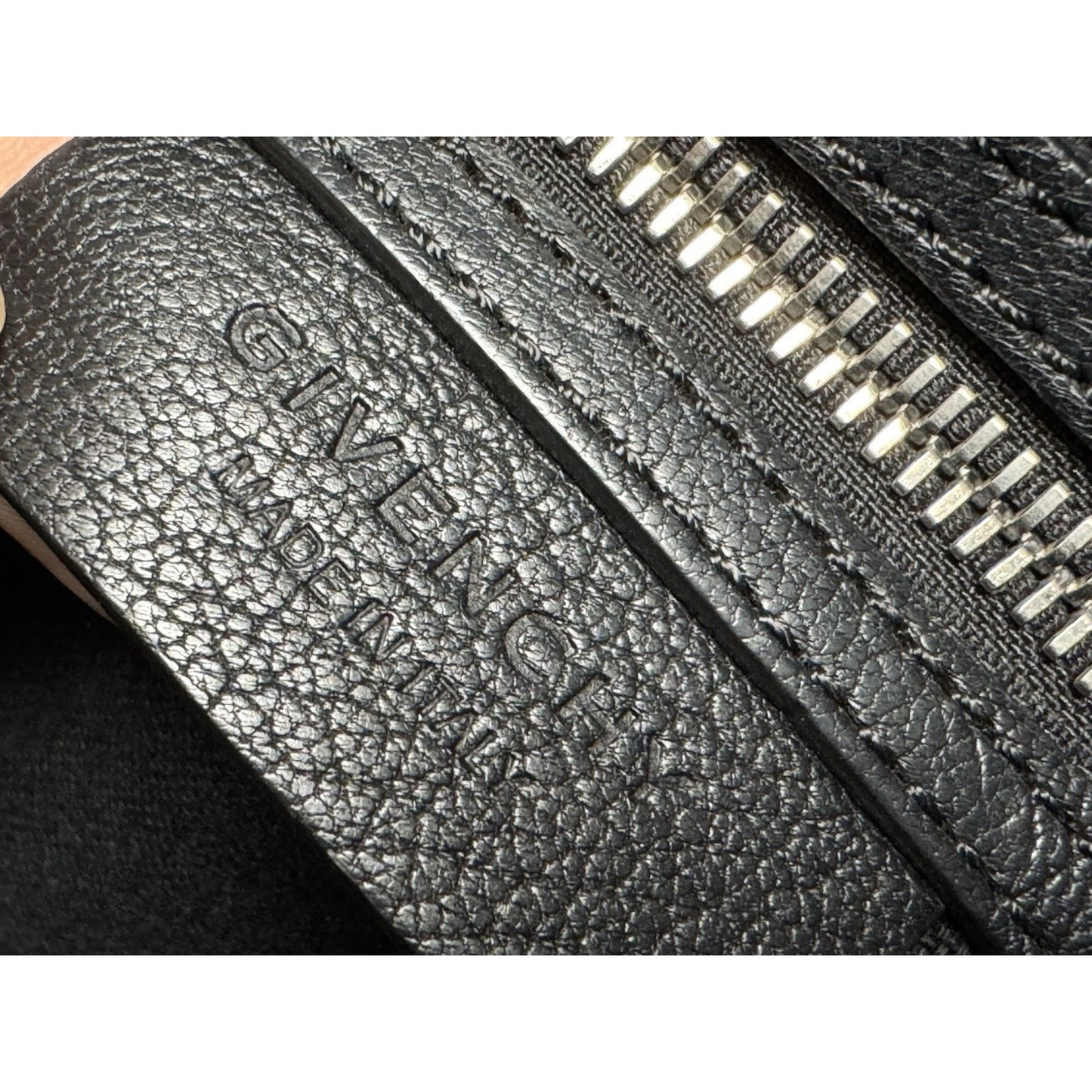 Givenchy Antigona Bag in Black Grained Leather with Silver Hardware S02