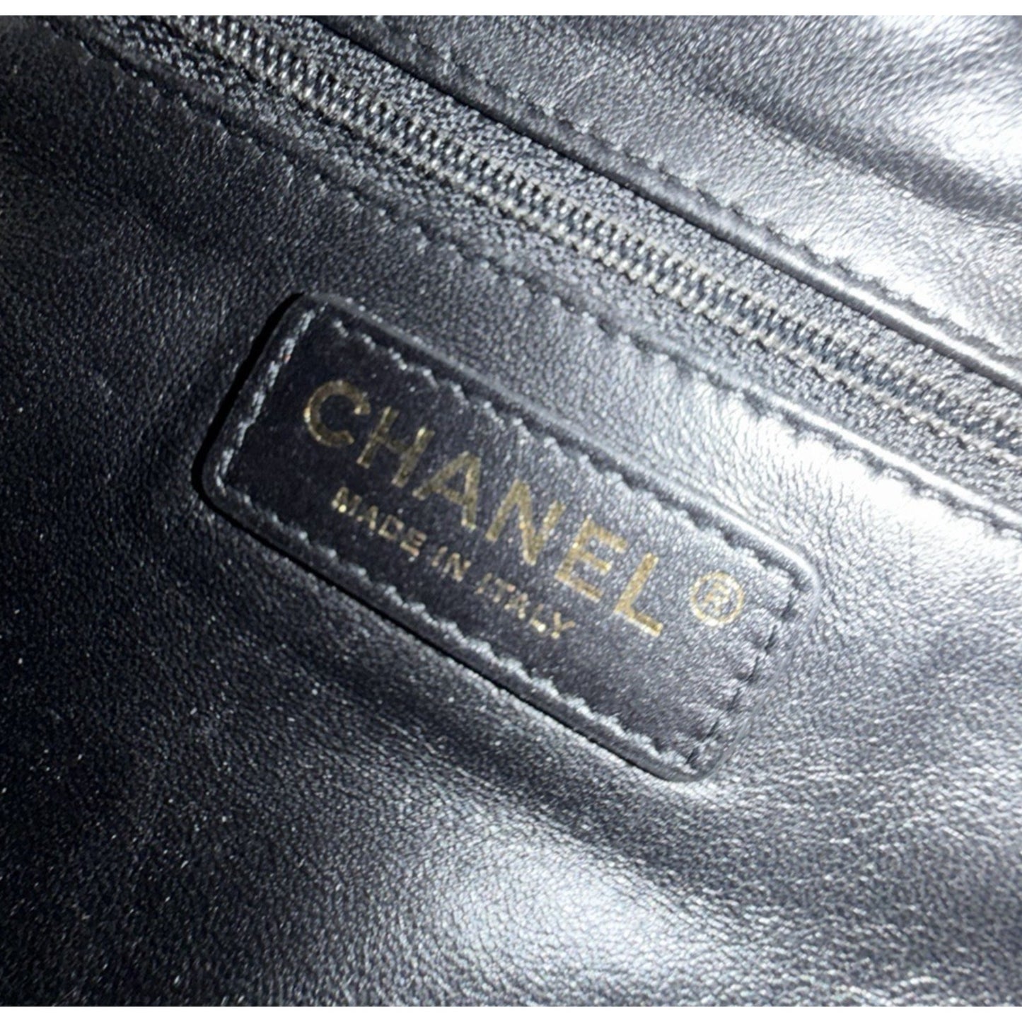 Chanel CC Chain Zip Bowling Mini Bag in Black Lambskin Leather 2019 E8