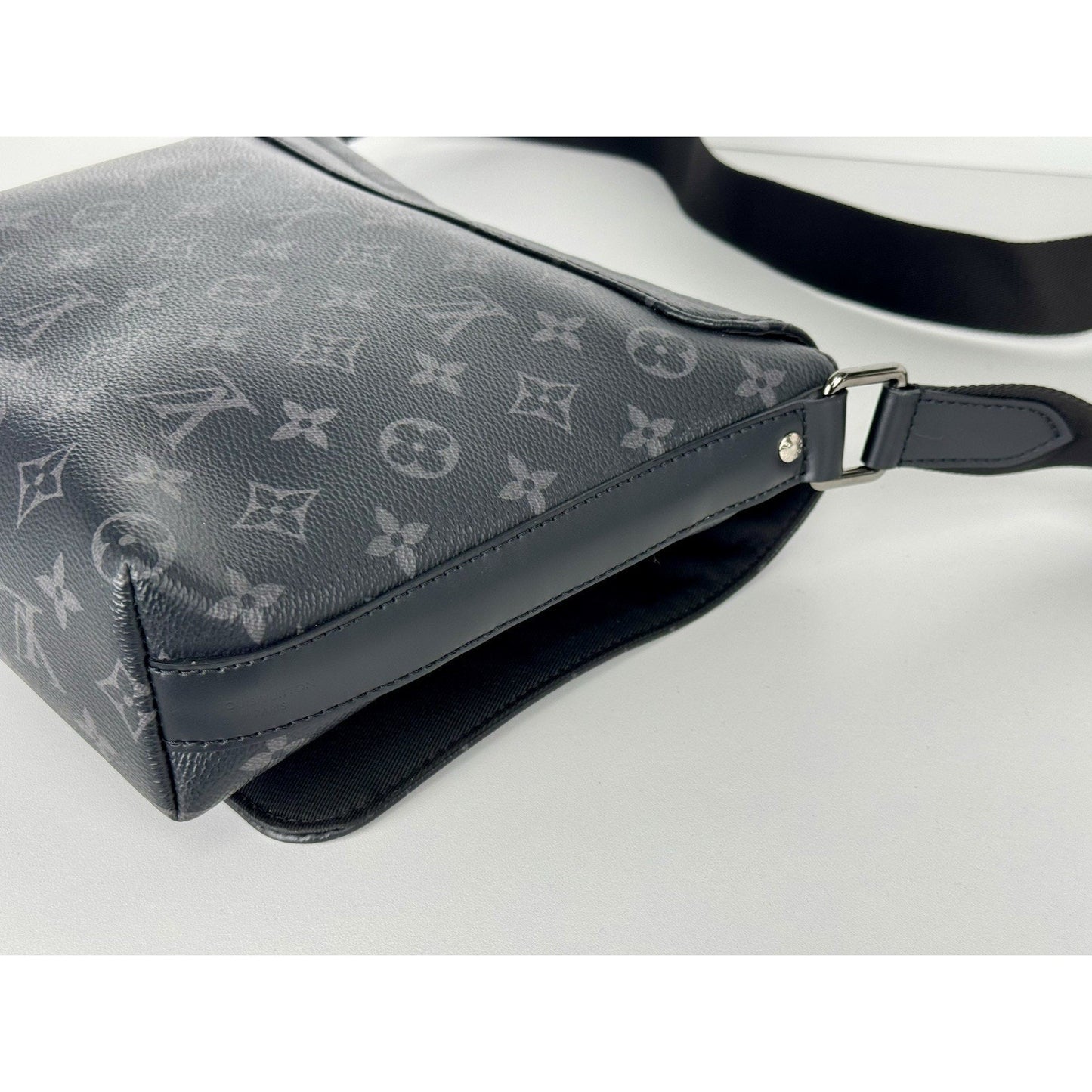 Louis Vuitton District PM Messenger Bag in Monogram Eclipse Canvas D-3