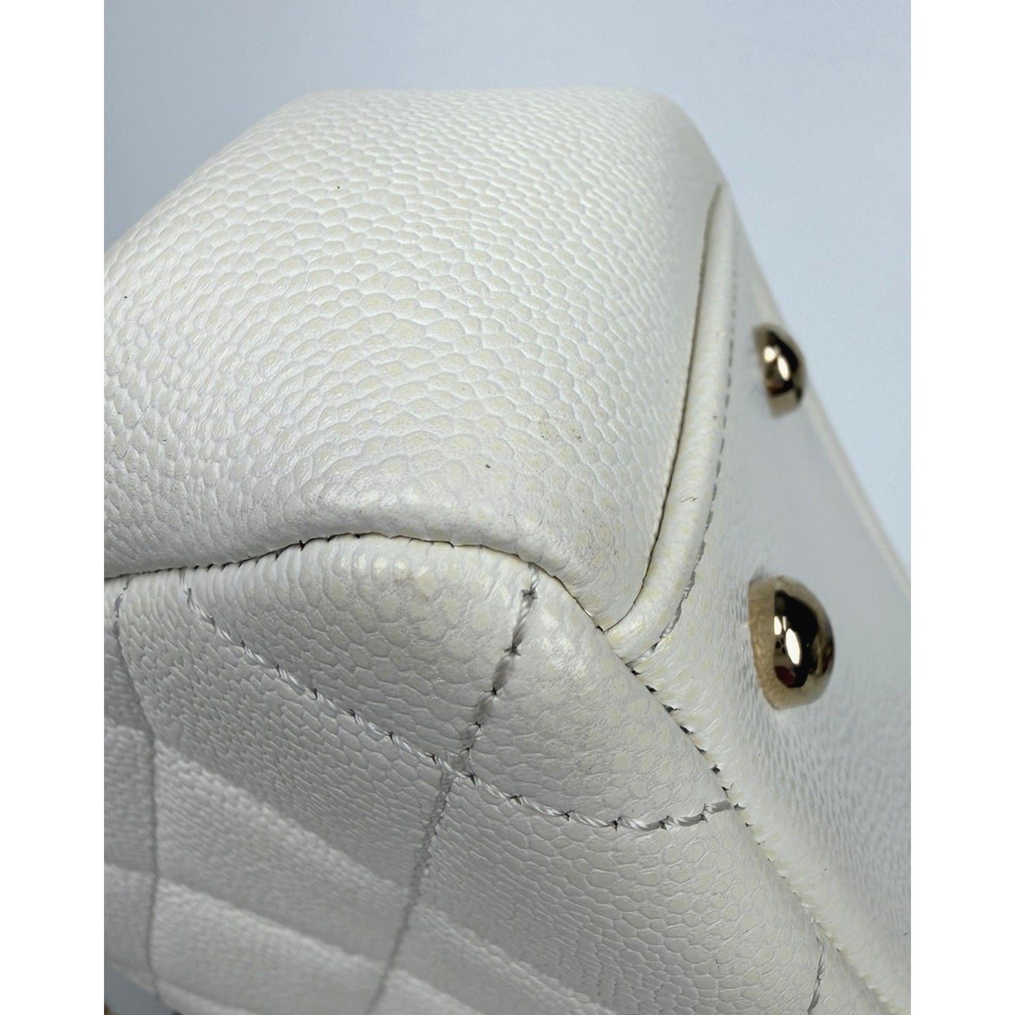Chanel Business Affinity Flap Bag Small in White Quilted Caviar Leather NFC E4