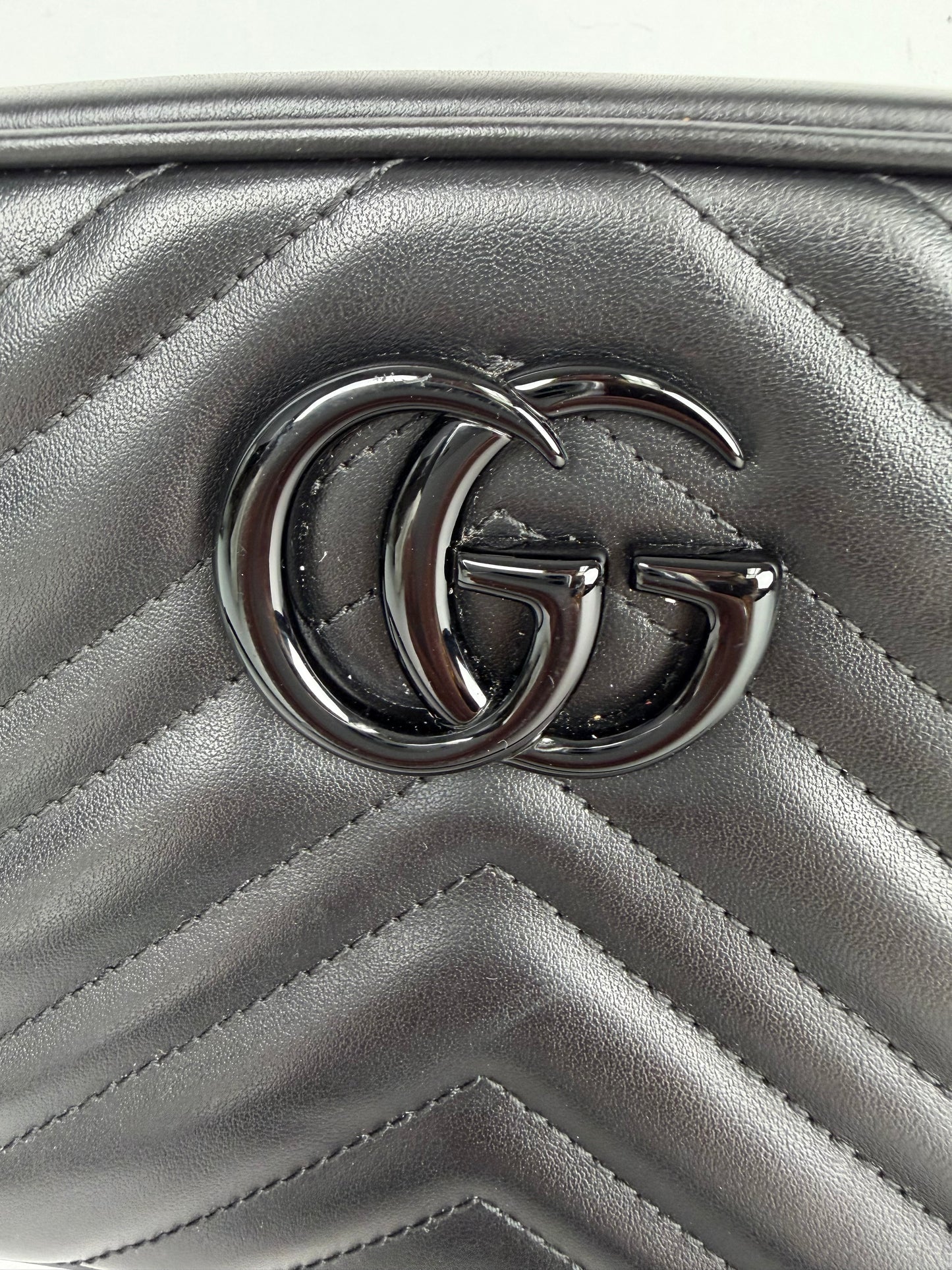 Gucci Monochrome GG Marmont Chain Shoulder Bag Small in Black Quilted Leather YS-13