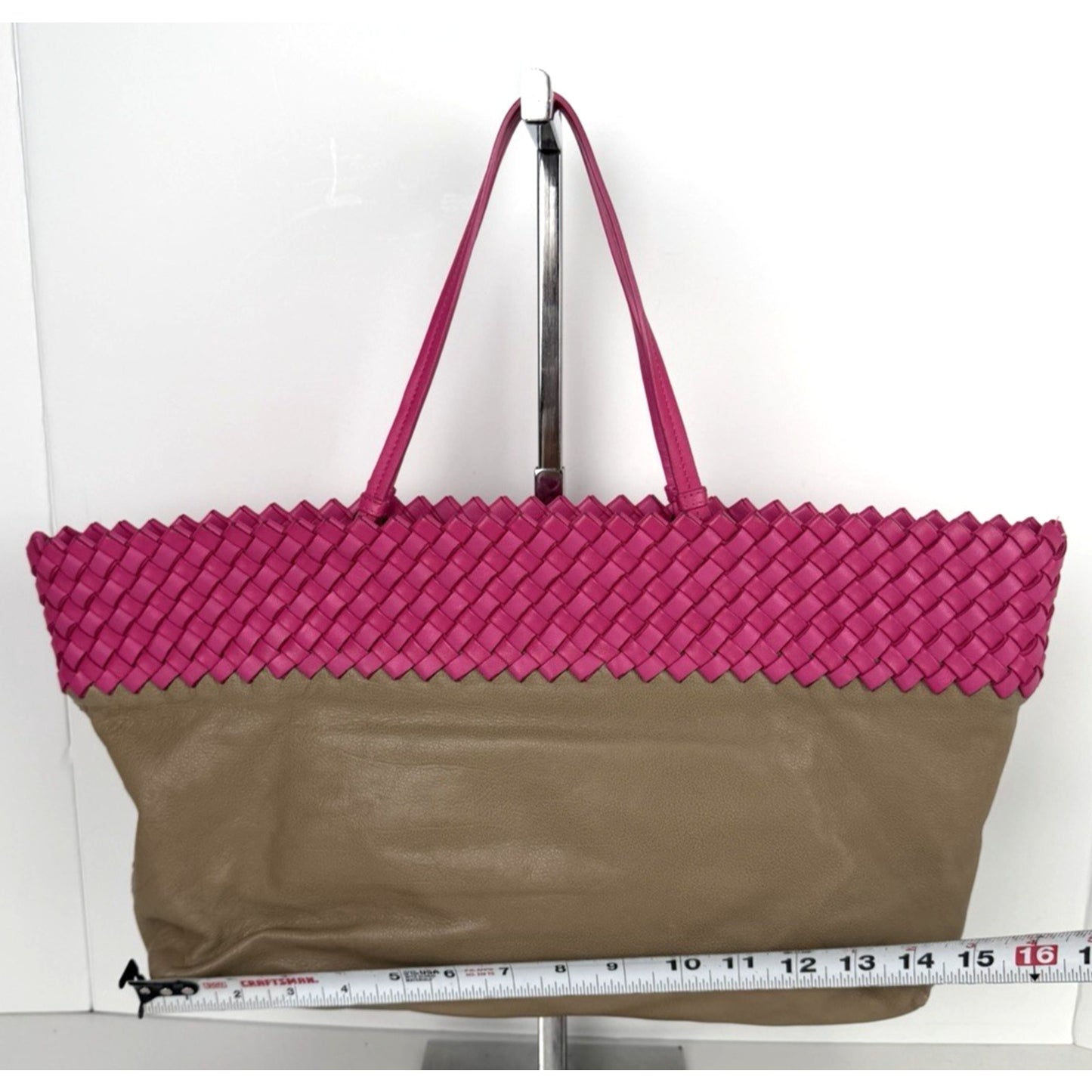 Bottega Veneta Intrecciato Handbag in Beige with Woven Pink Trim S