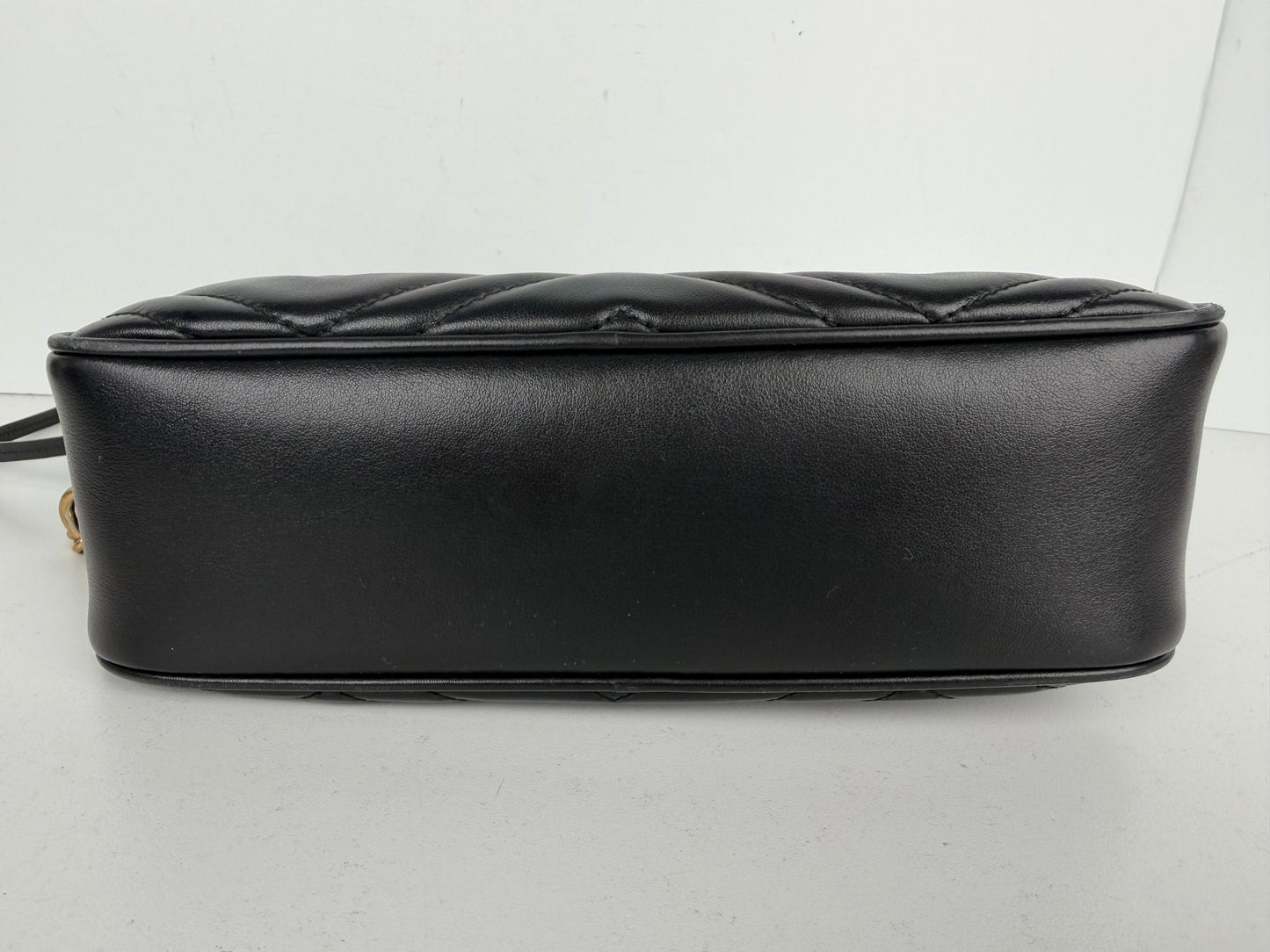 Gucci GG Marmont Small Camera Bag in Black Quilted Leather S