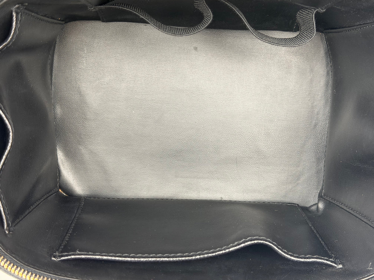 Chanel CC Logo Vanity Case Vintage in Black Caviar Leather 1996-1997 YU-3