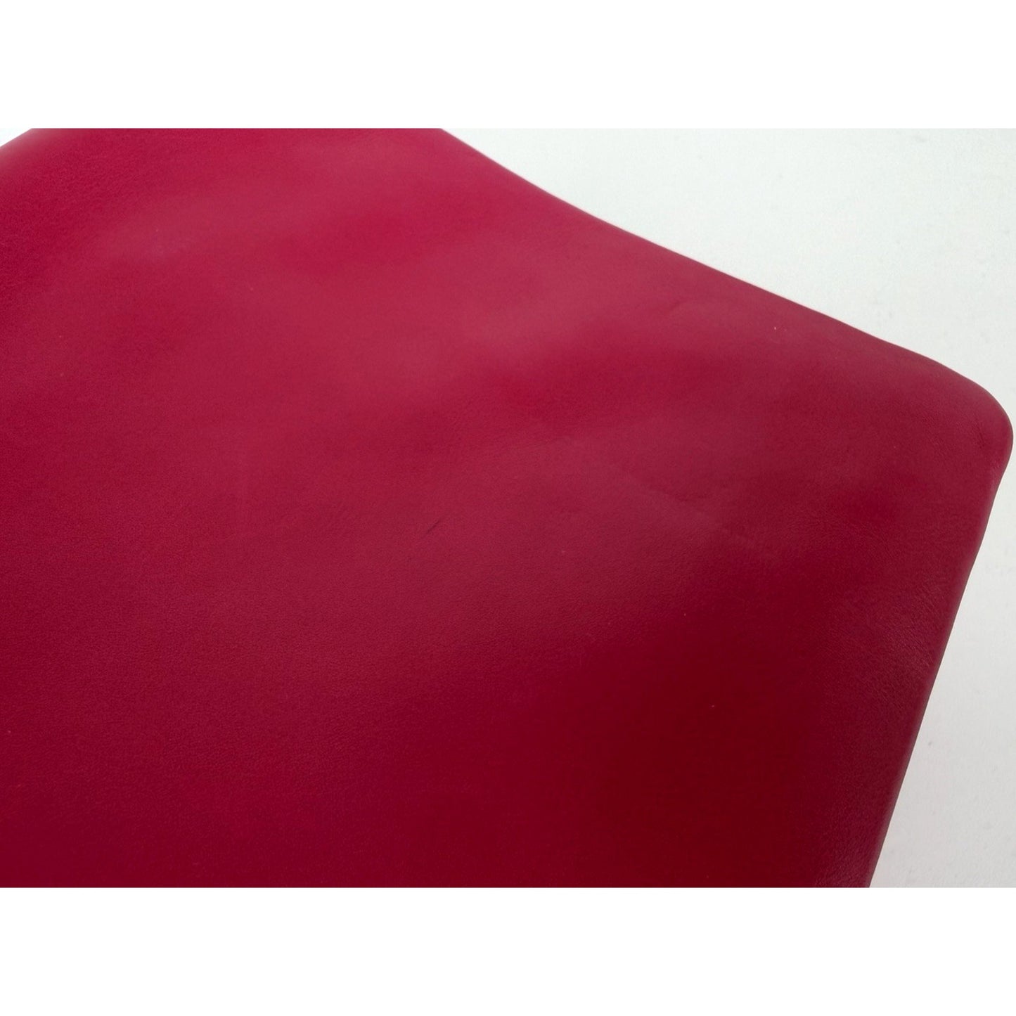 Saint Laurent Pouch Folding Flap Clutch Bag in Fuchsia Leather S13