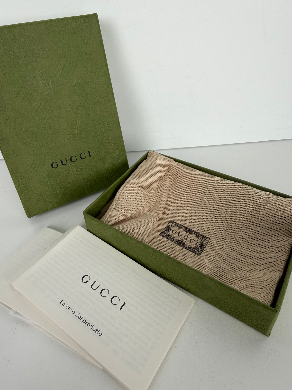 Gucci GG Supreme Card Case in Beige & Ebony Canvas K-1