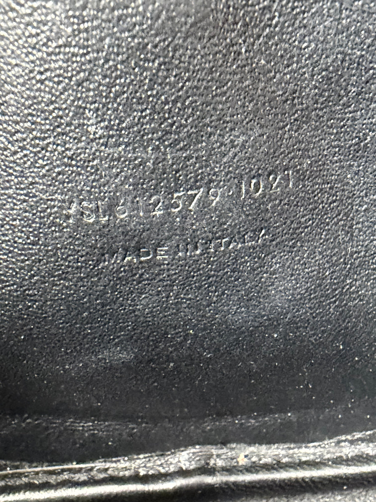 Saint Laurent Lou Camera Bag Mini in Black Grain De Poudre Leather YS-11