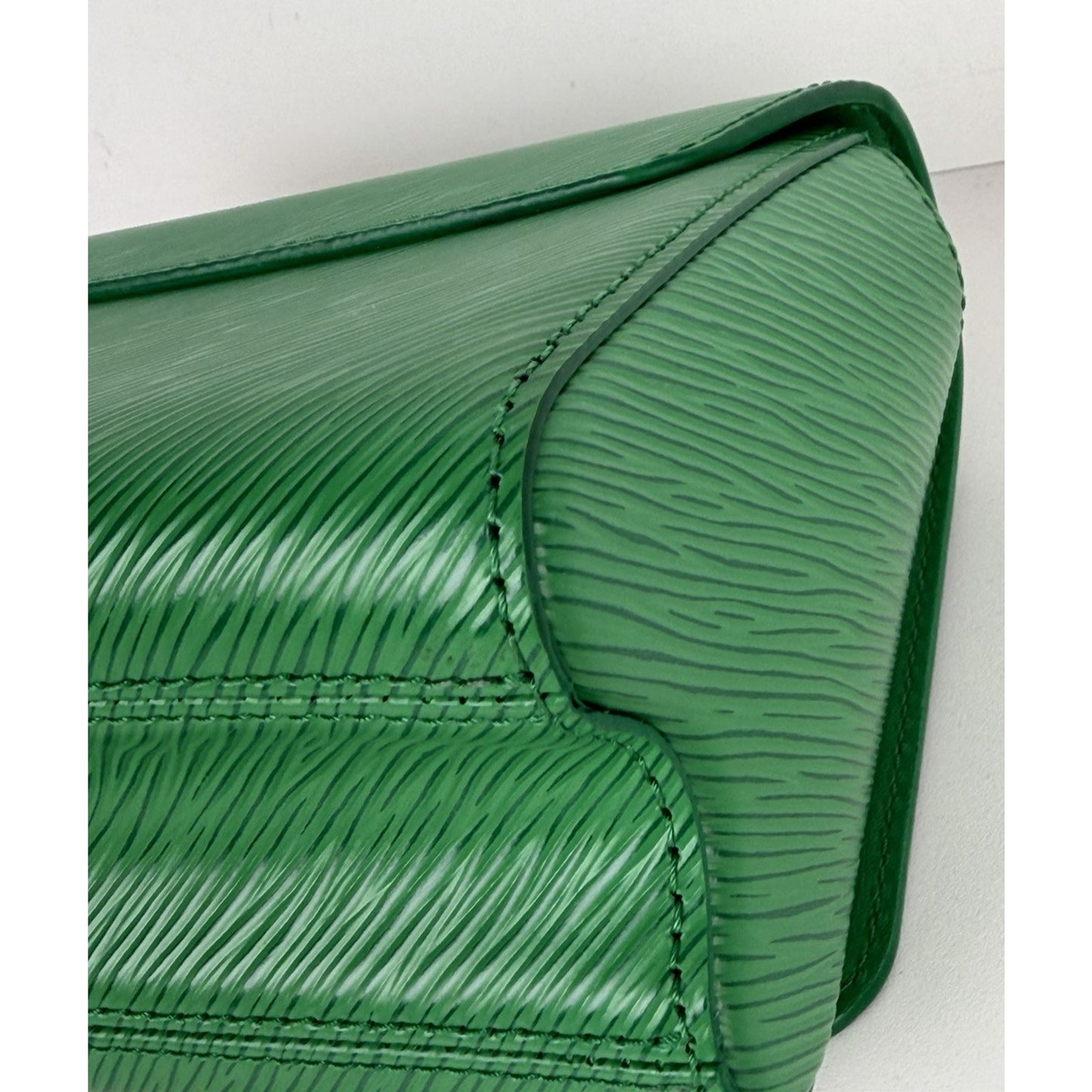 Louis Vuitton Twist PM Bag in Green Epi Leather NFC B-5