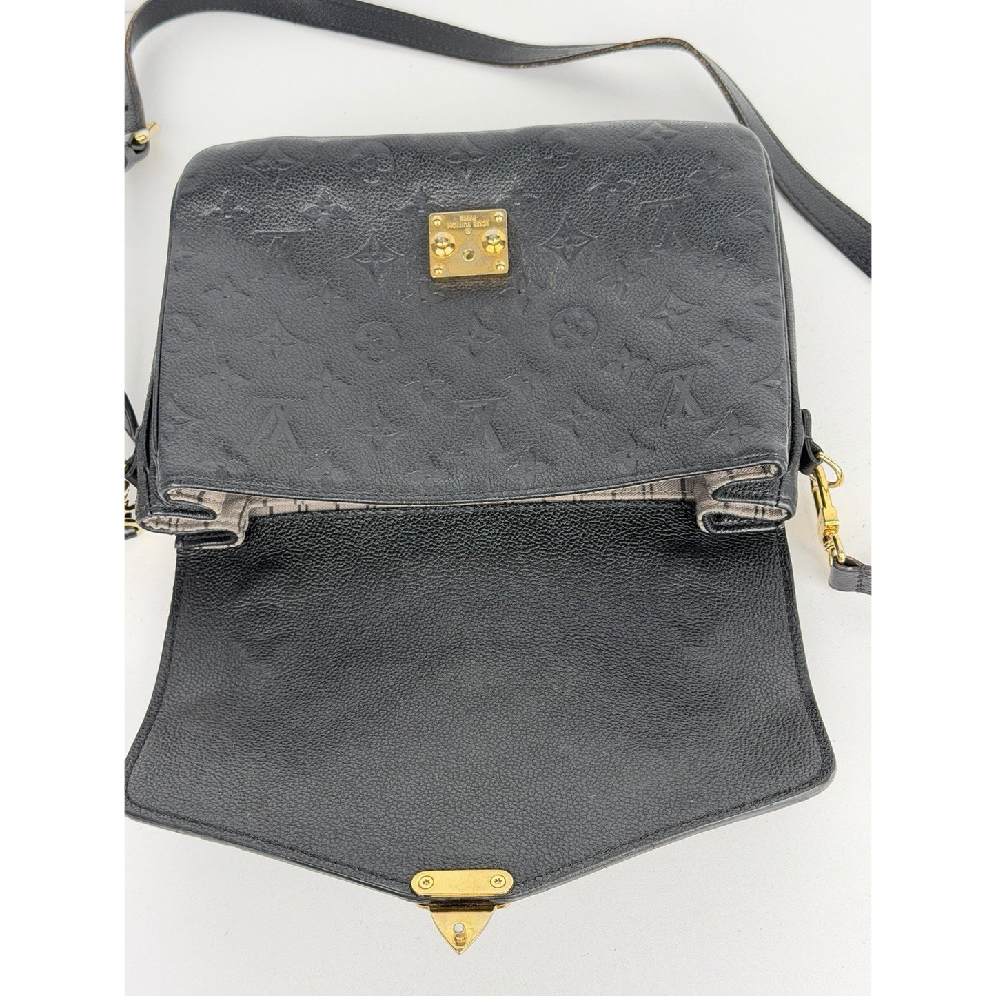 Louis Vuitton Pochette Metis Bag in Black Monogram Empreinte Leather NFC F2