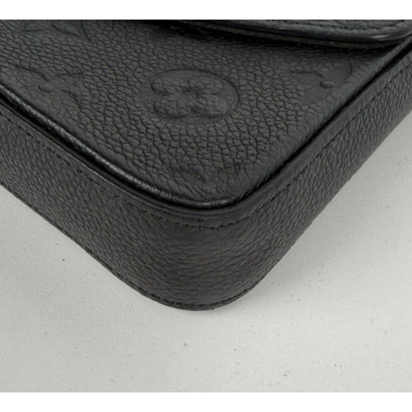 Louis Vuitton Pochette Felicie Wallet Bag in Black Monogram Empreinte NFC S11