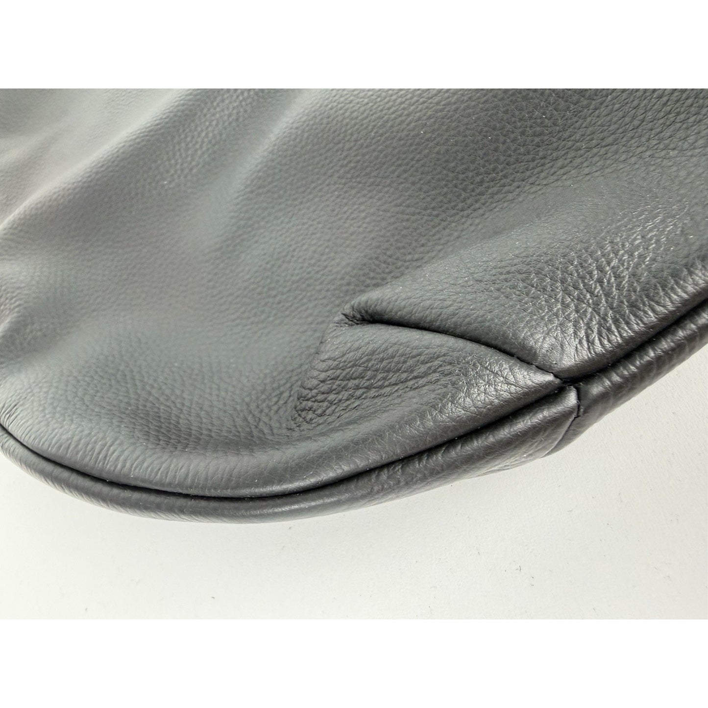 A.P.C. Le Neige Slouchy Hobo Bag Unisex in Black Grained Leather S-19