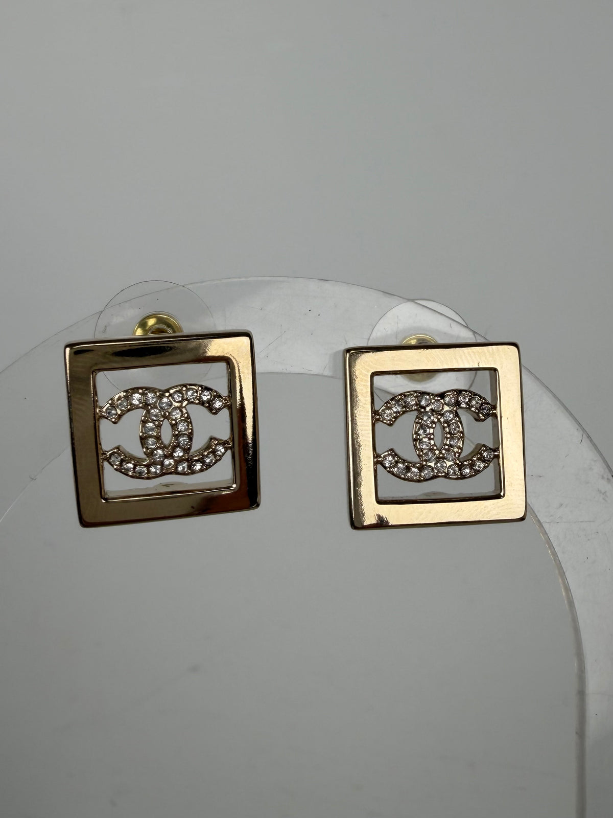 Chanel 2023 Strass CC Square Stud Earrings in Gold-Tone K1