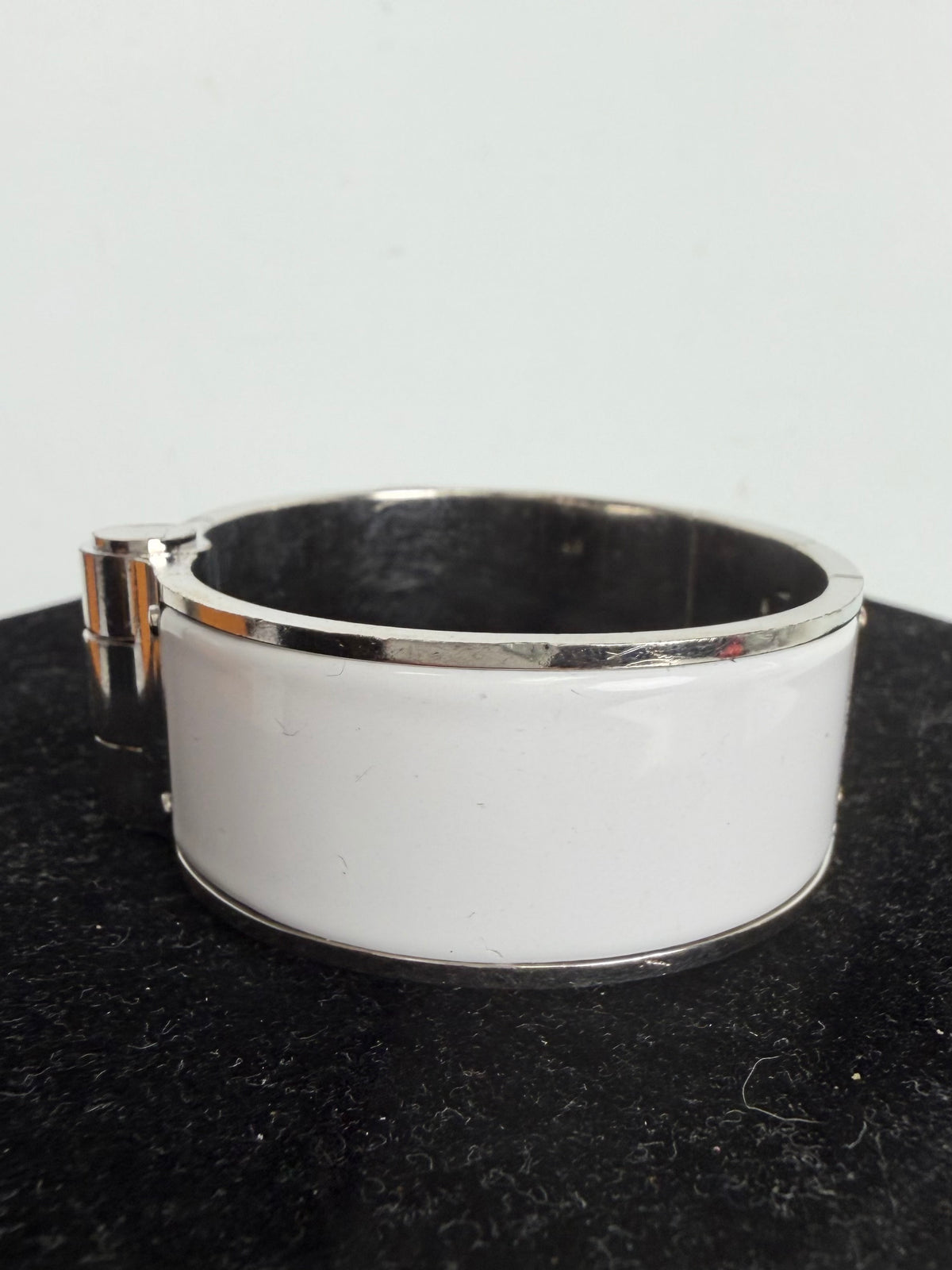 Hermes Wide Enamel Hinged Bangle Bracelet in White Enamel K1