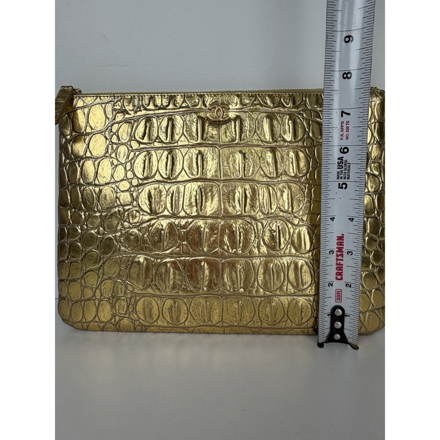 CHANEL Metallic Crocodile Embossed Calfskin Medium O Case Clutch (2019)