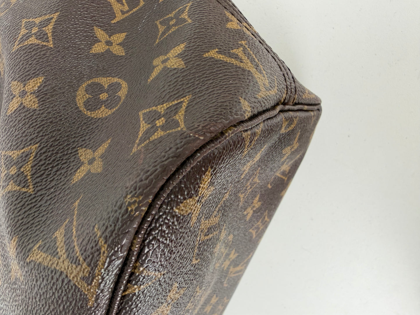 Louis Vuitton Monogram Neverfull Tote Bag MM in Brown LV Monogram Coated Canvas 2019 YS