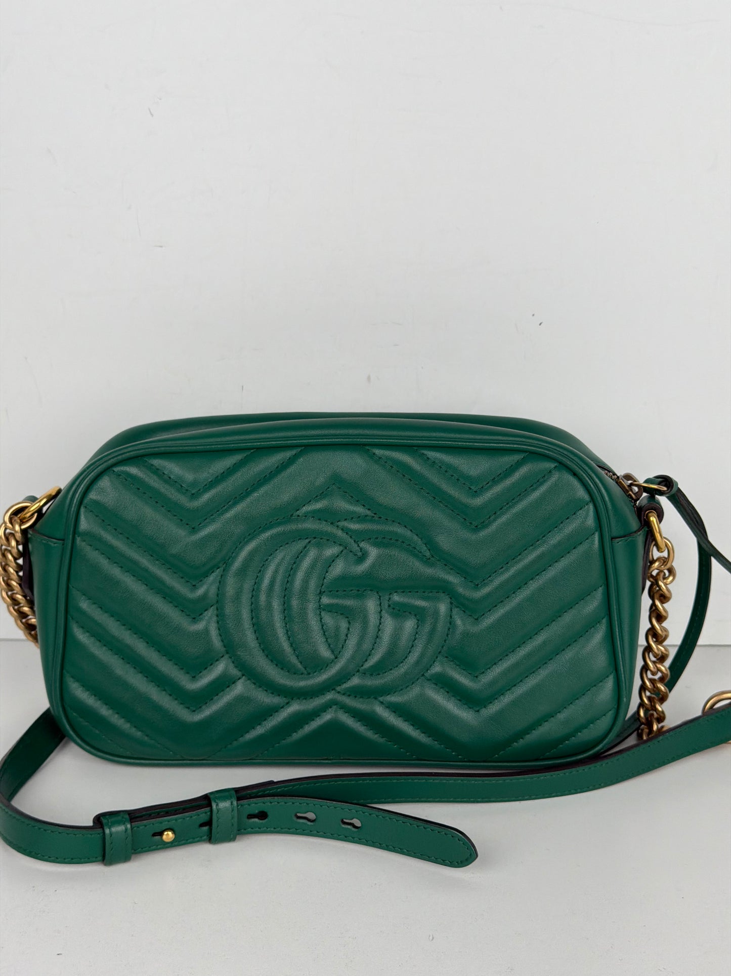 Gucci GG Marmont Shoulder Bag Small in Green Quilted Leather Y-20