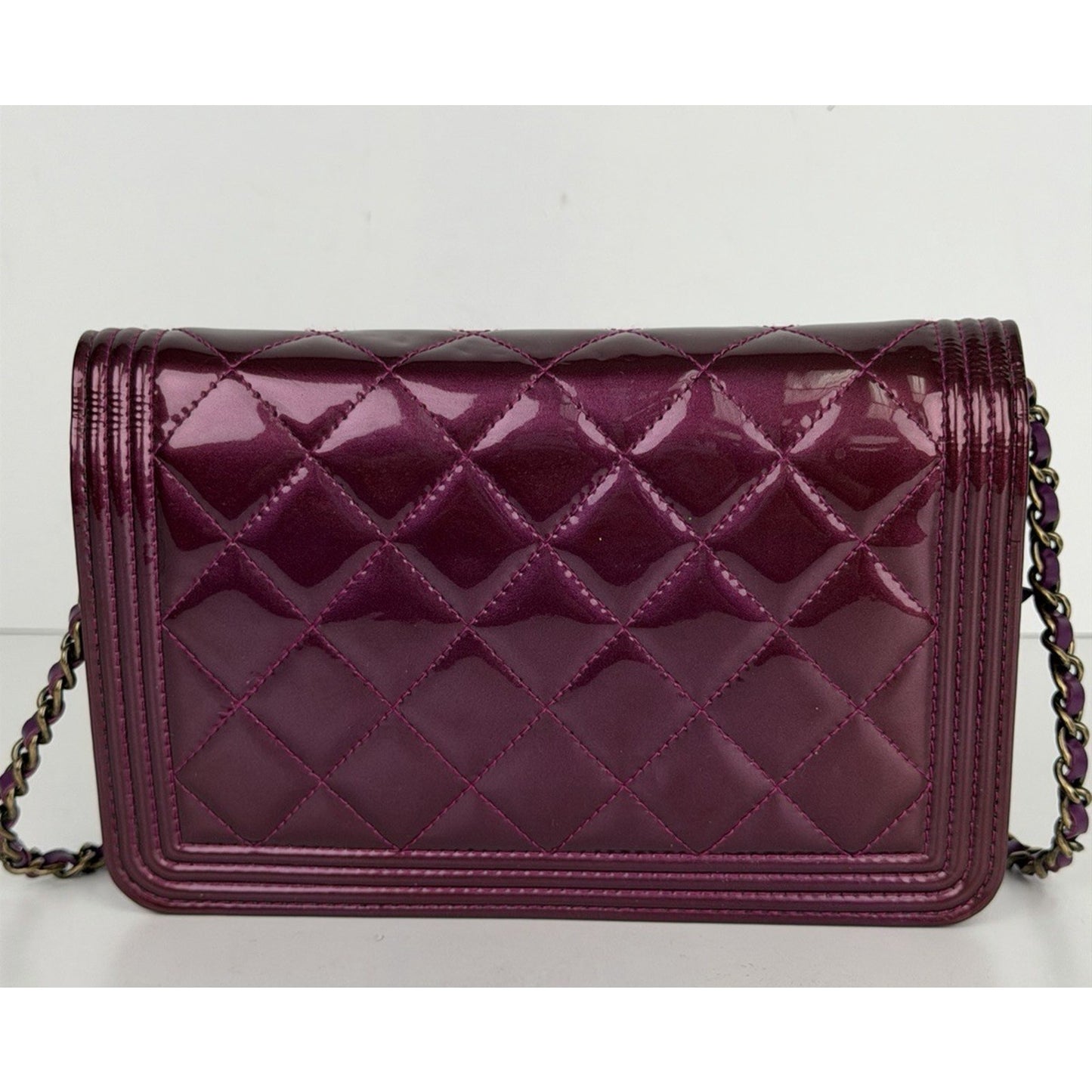 Chanel Boy Wallet on Chain Quilted Bag in Purple Patent Leather 2015-2016 E4