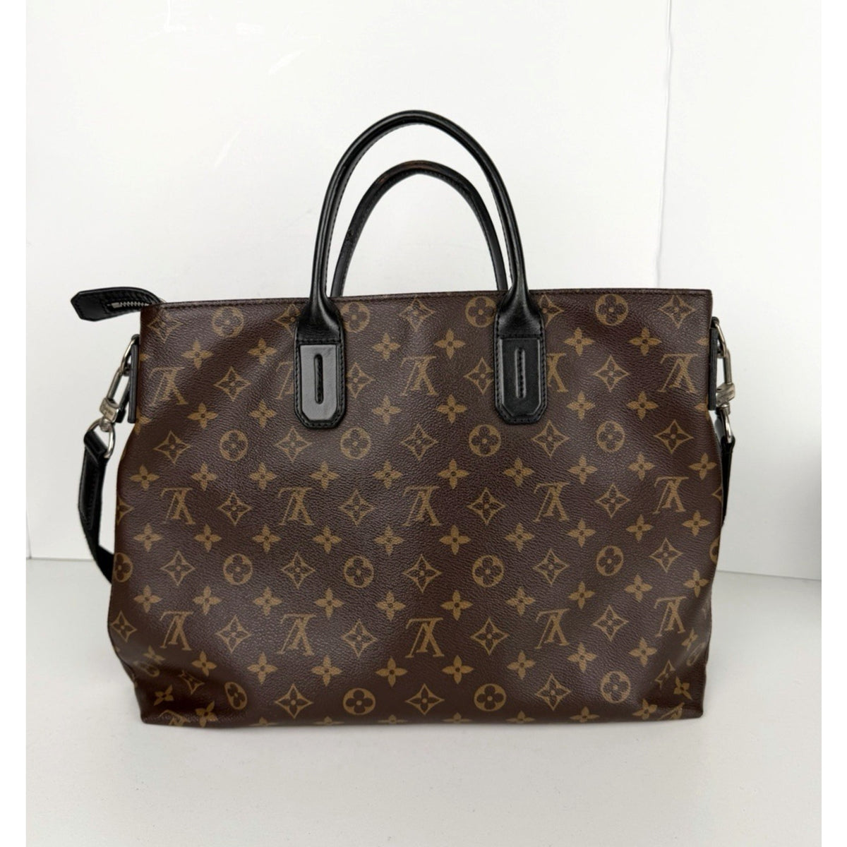 Louis Vuitton Macassar Briefcase in Brown LV Monogram Coated Canvas 2015 S-21