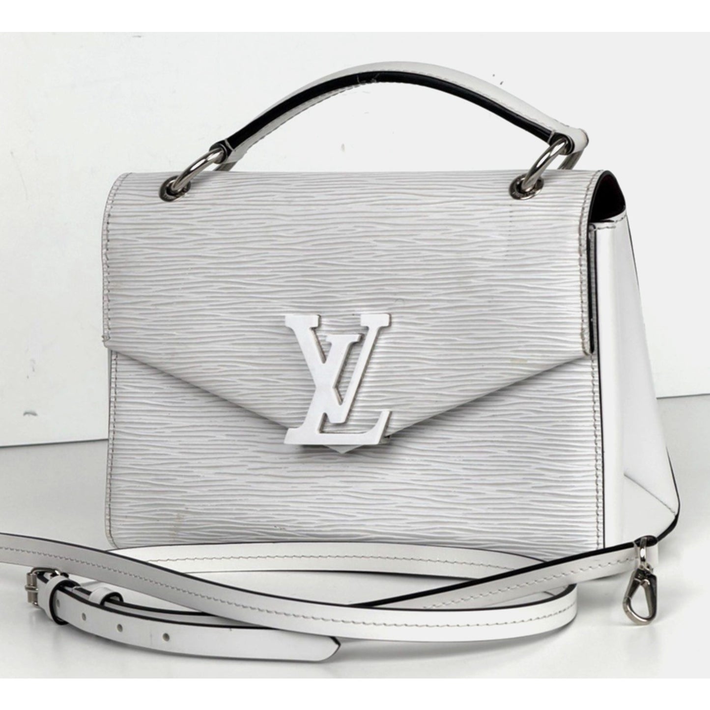 Louis Vuitton Epi Leather Pochette Grenelle Small Bag in White Color 2020 S
