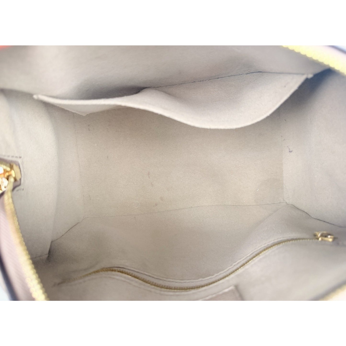 Louis Vuitton Speedy Bandouliere 25 Bag in Tourterelle Monogram Leather NFC C3