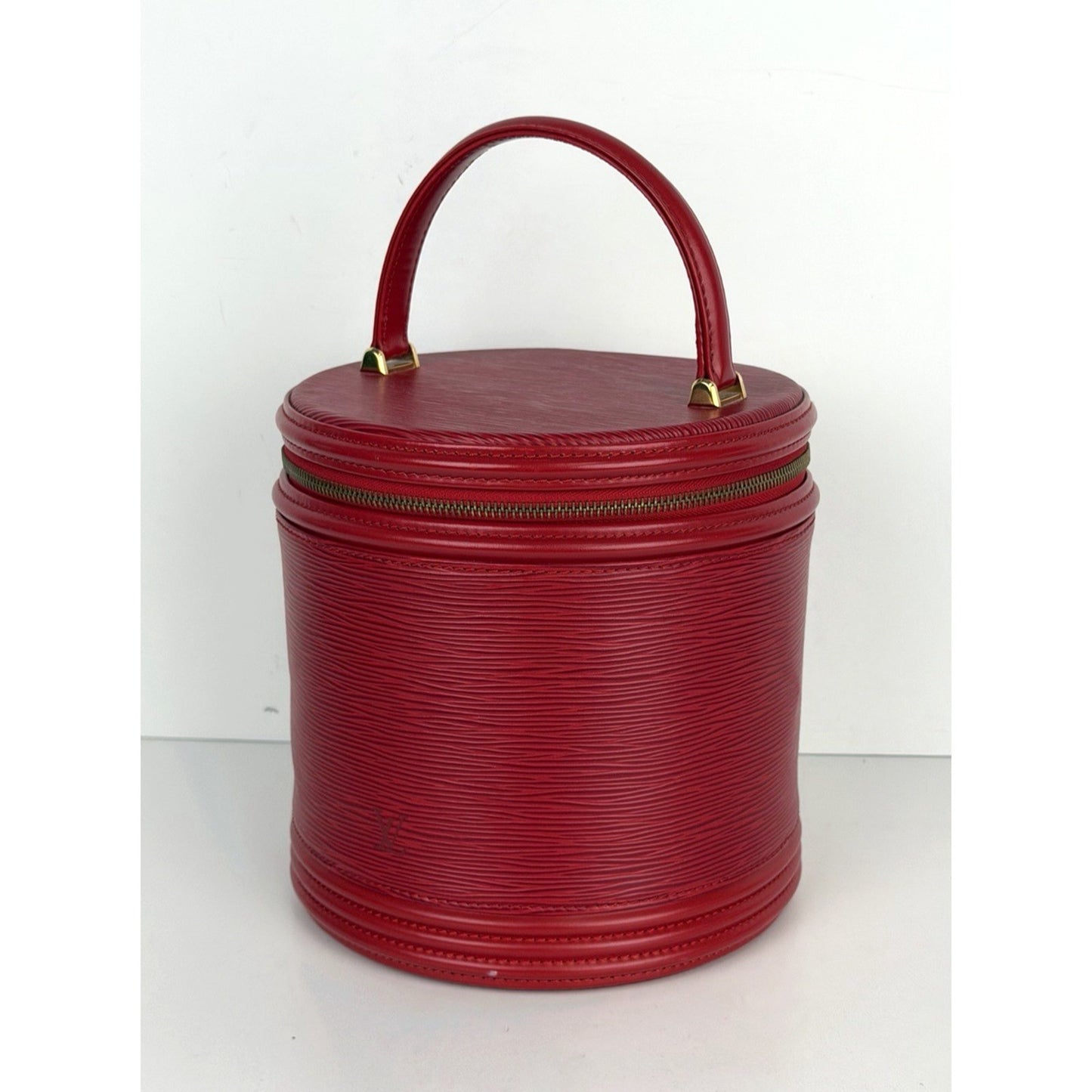 Louis Vuitton Cannes Vanity Bag Vintage in Vibrant Red Epi Leather 1995 S