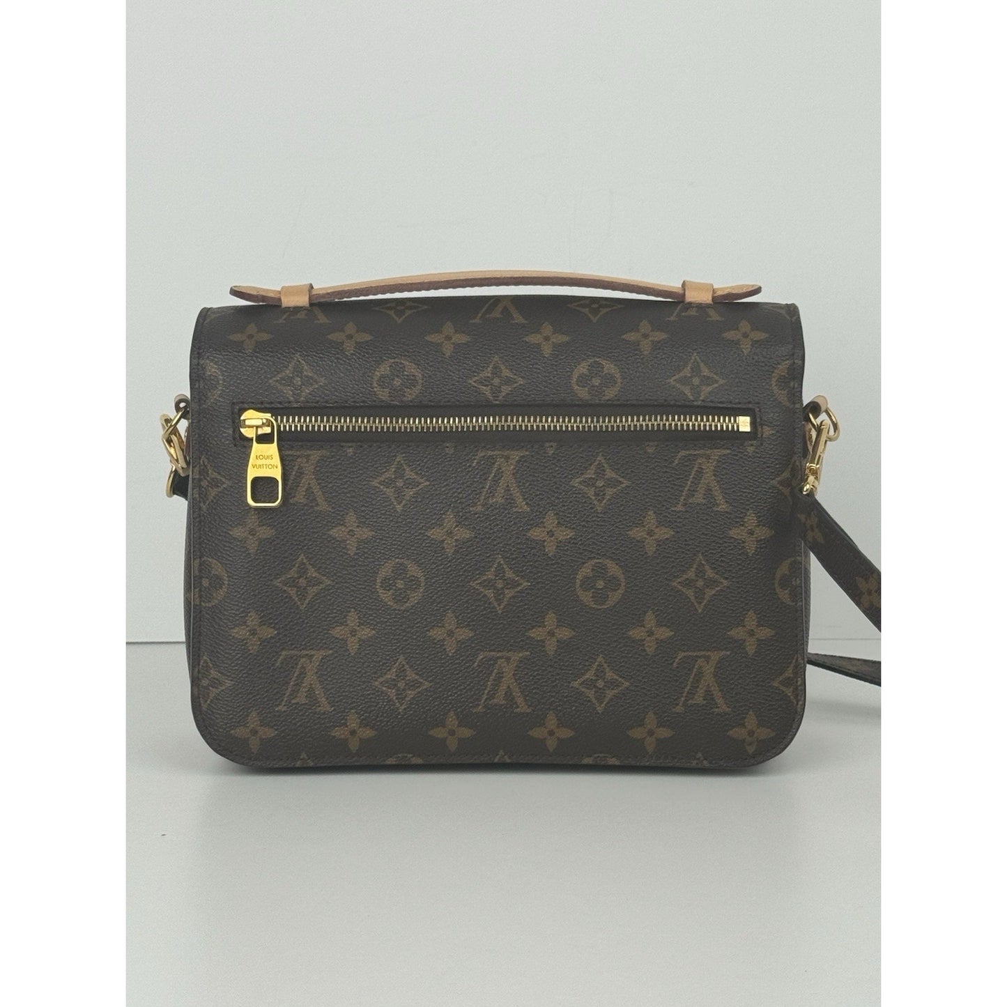LOUIS VUITTON Pochette Metis Monogram Women's Shoulder Bag 2018 DU4148
