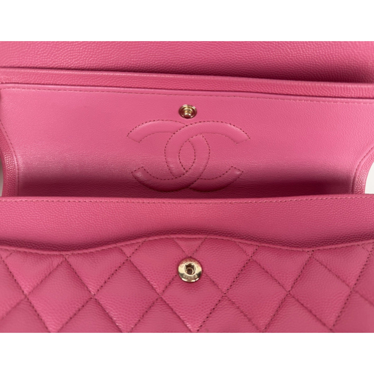 Chanel Classic Double Flap Shoulder Bag Medium in Pink Caviar Leather 2019 YE-1
