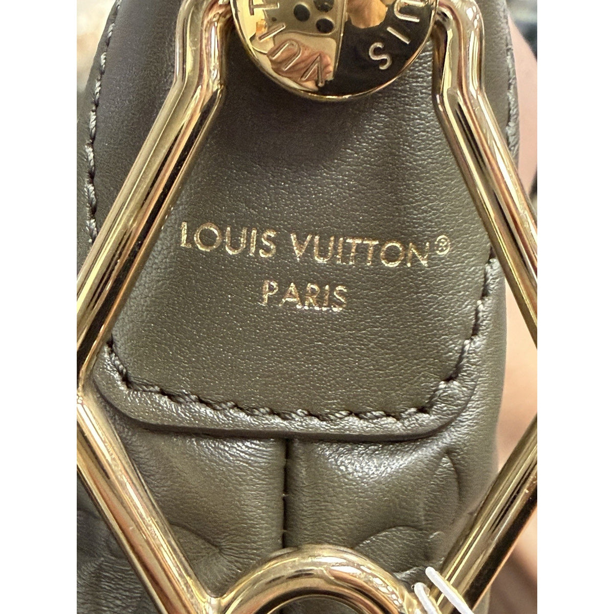 Louis Vuitton Coussin MM Hobo Bag In Green Monogram Empreinte Leather NFC D4