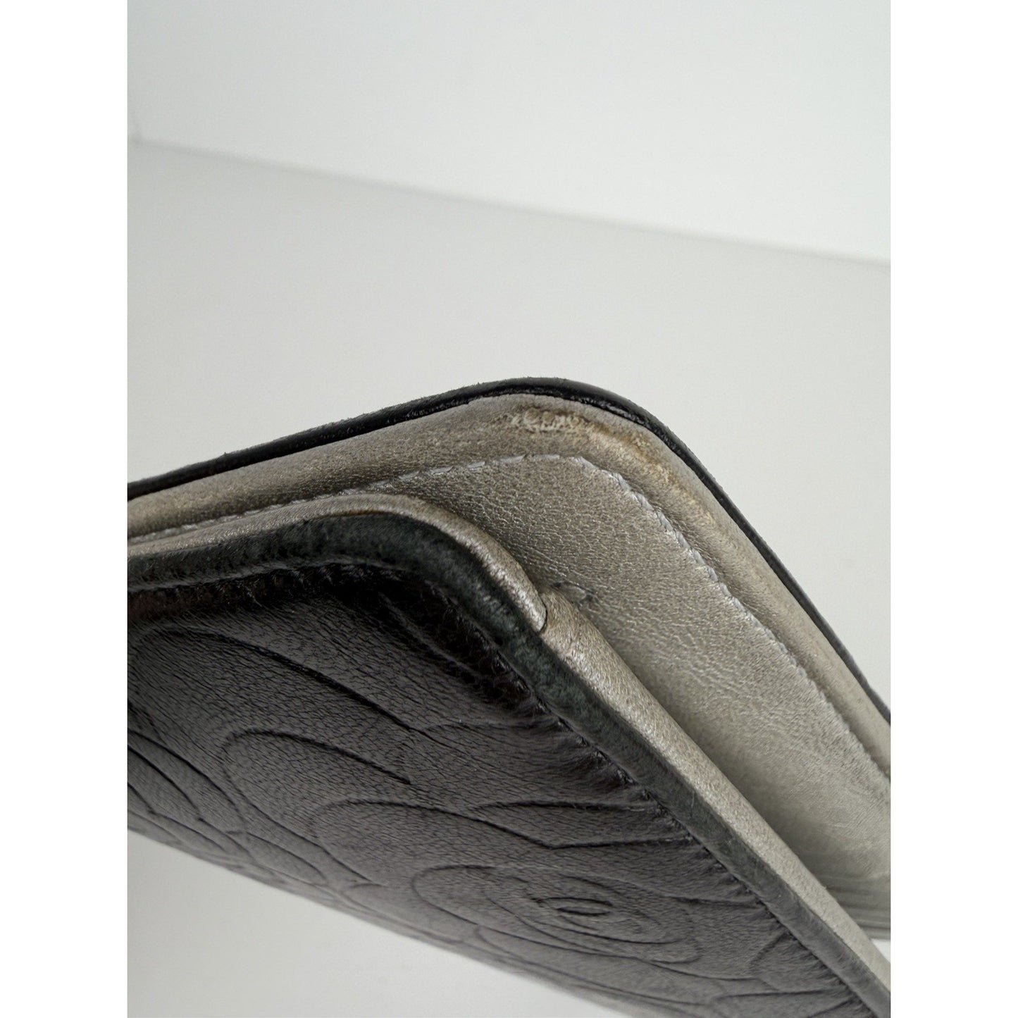Chanel Camellia Bifold Long Wallet in Black Embossed Lambskin Leather 2010-2011