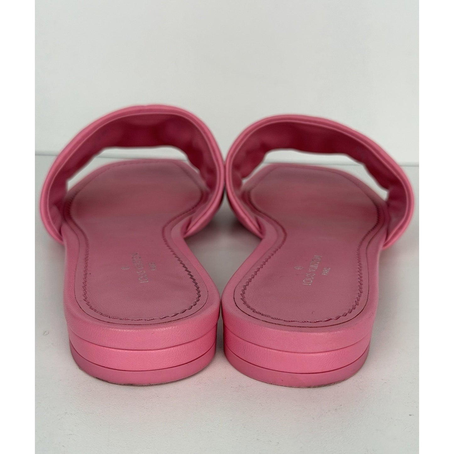 Louis Vuitton Revival Flat Mules in Embossed Pink Leather 36EU (6 US) 2020