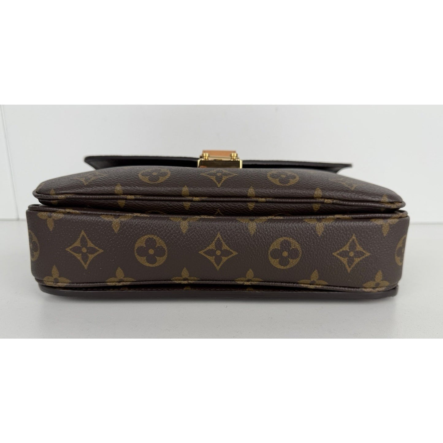 Louis Vuitton Pochette Metis Handbag in Brown LV Monogram Coated Canvas NFC B-4