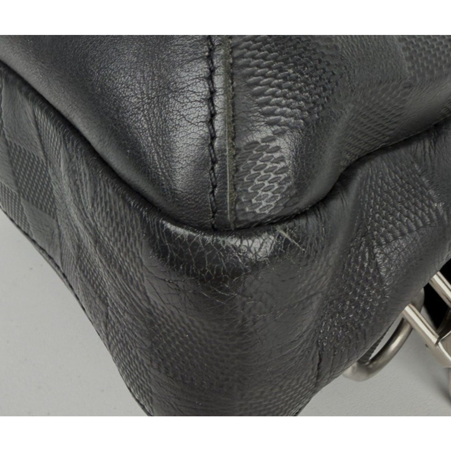 Louis Vuitton Avenue Sling Mens Crossbody Bag in Damier Black Infiniti 2018 S